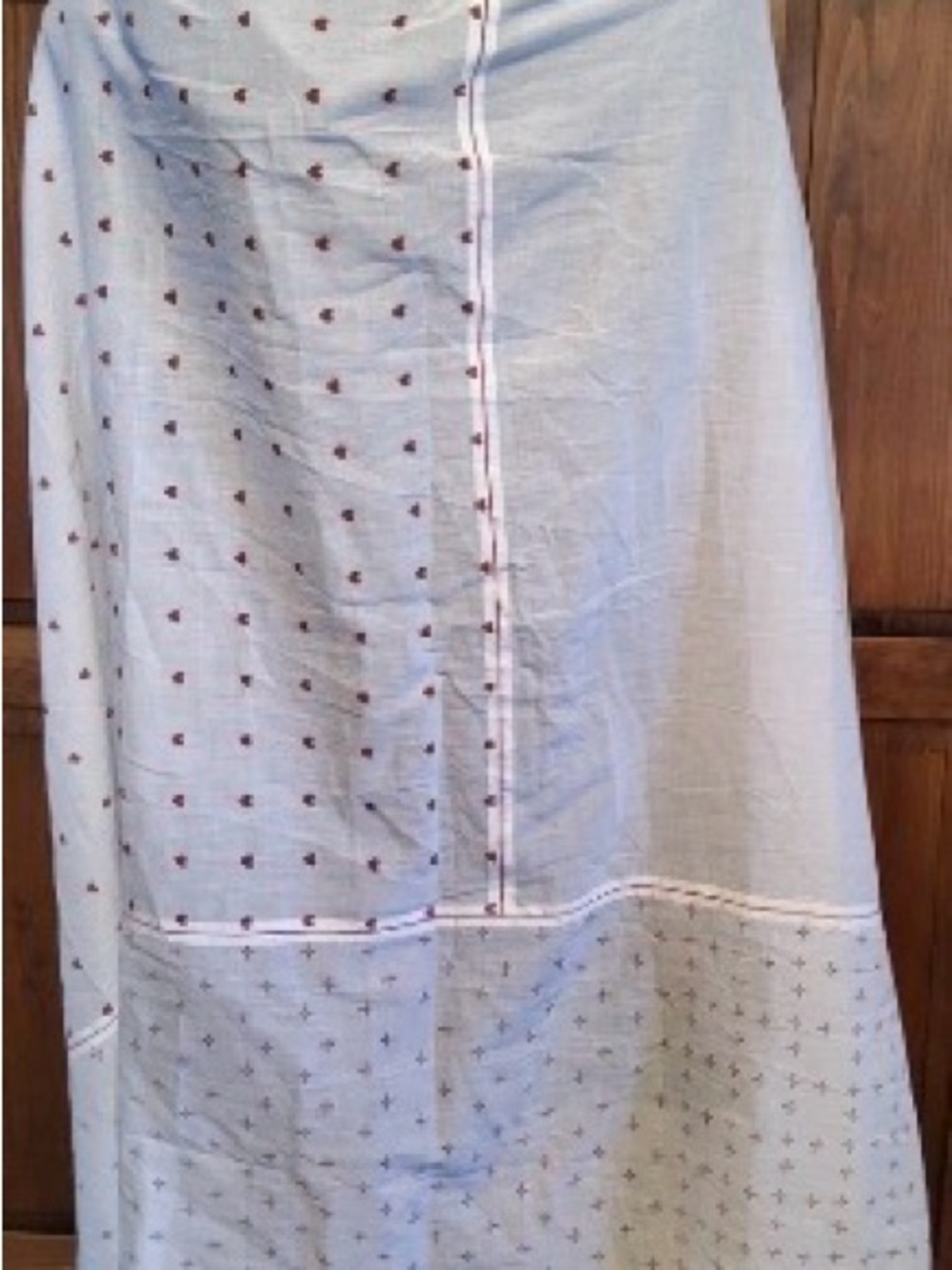 BAMFORD
Luxurious 100% Cotton Creamy
White Hearts
Criss-Crosses
Wrap/Scarf
38-80